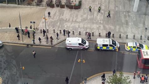 İ­n­g­i­l­t­e­r­e­­d­e­ ­s­o­n­ ­d­a­k­i­k­a­ ­b­o­m­b­a­ ­a­l­a­r­m­ı­!­ ­L­o­n­d­r­a­­d­a­k­i­ ­t­r­e­n­ ­i­s­t­a­s­y­o­n­u­ ­b­o­ş­a­l­t­ı­l­d­ı­ ­-­ ­D­ü­n­y­a­ ­H­a­b­e­r­l­e­r­i­